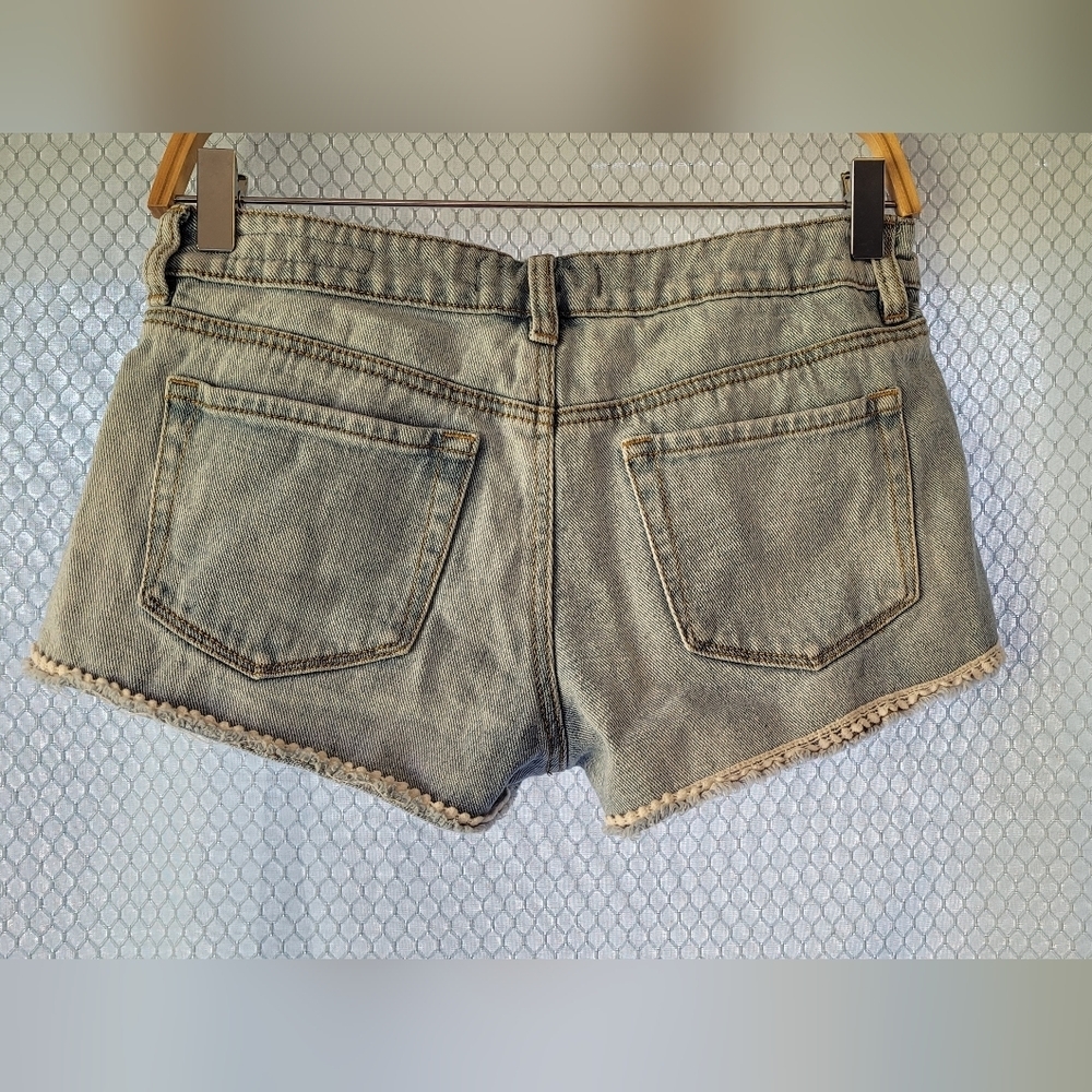 Bullhead Low Rise Denim Shorts Sz 7 - Picture 4 of 7